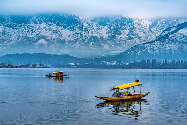 Kashmir Tour Package 4N/5D | Srinagar, Gulmarg & Houseboat Stay — Tour Package | AdventurePedia